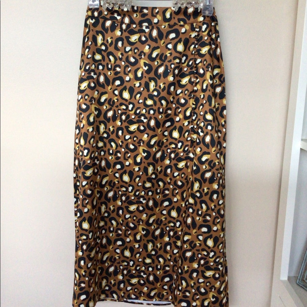 Express midi skirt
